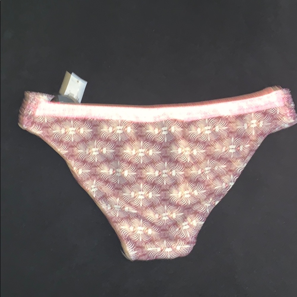 Pink Patterned Bikini 💓 - Picture 5 of 6